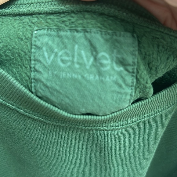 Velvet Ynez sweatshirt, size medium - Picture 2 of 5